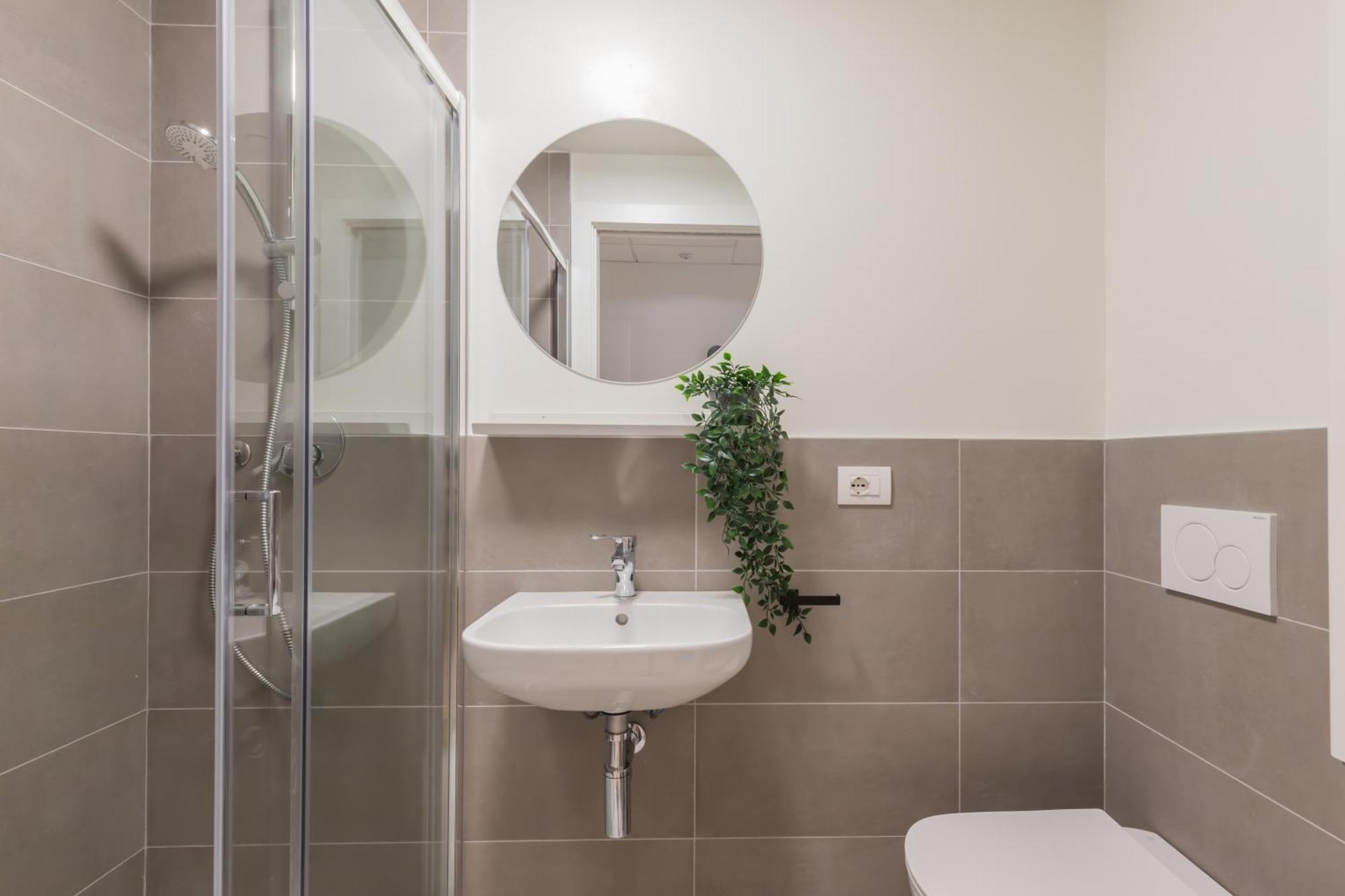 Well-Located Campus Rooms Near City Park Mailand Exterior foto
